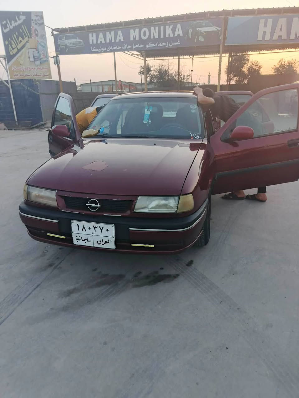 ئۆپل ڤیکترا
مودیل 1991
مەیکە 20
گێڕ عادی 
ڕەقم سلیمانی 
چوار تایەو ویلی تازەی لەژێرە
تەحولی بڕاوە خەرامەی بەشەرت
شوێن کەرکوک 
رەقم ***********
