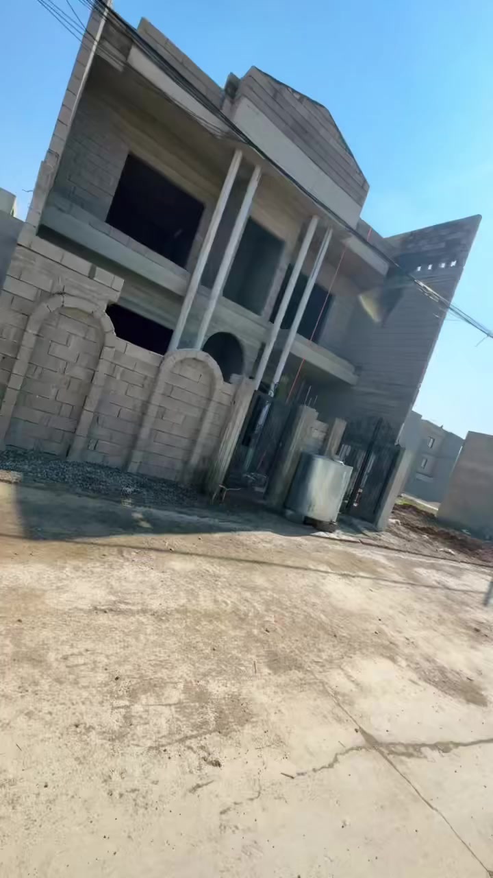 هيكل للبيع
مساحة 200متر 
تعليم العالي
طابقين 
عدد غرف نوم 6
للتواصل ‭0771 558 2933‬
