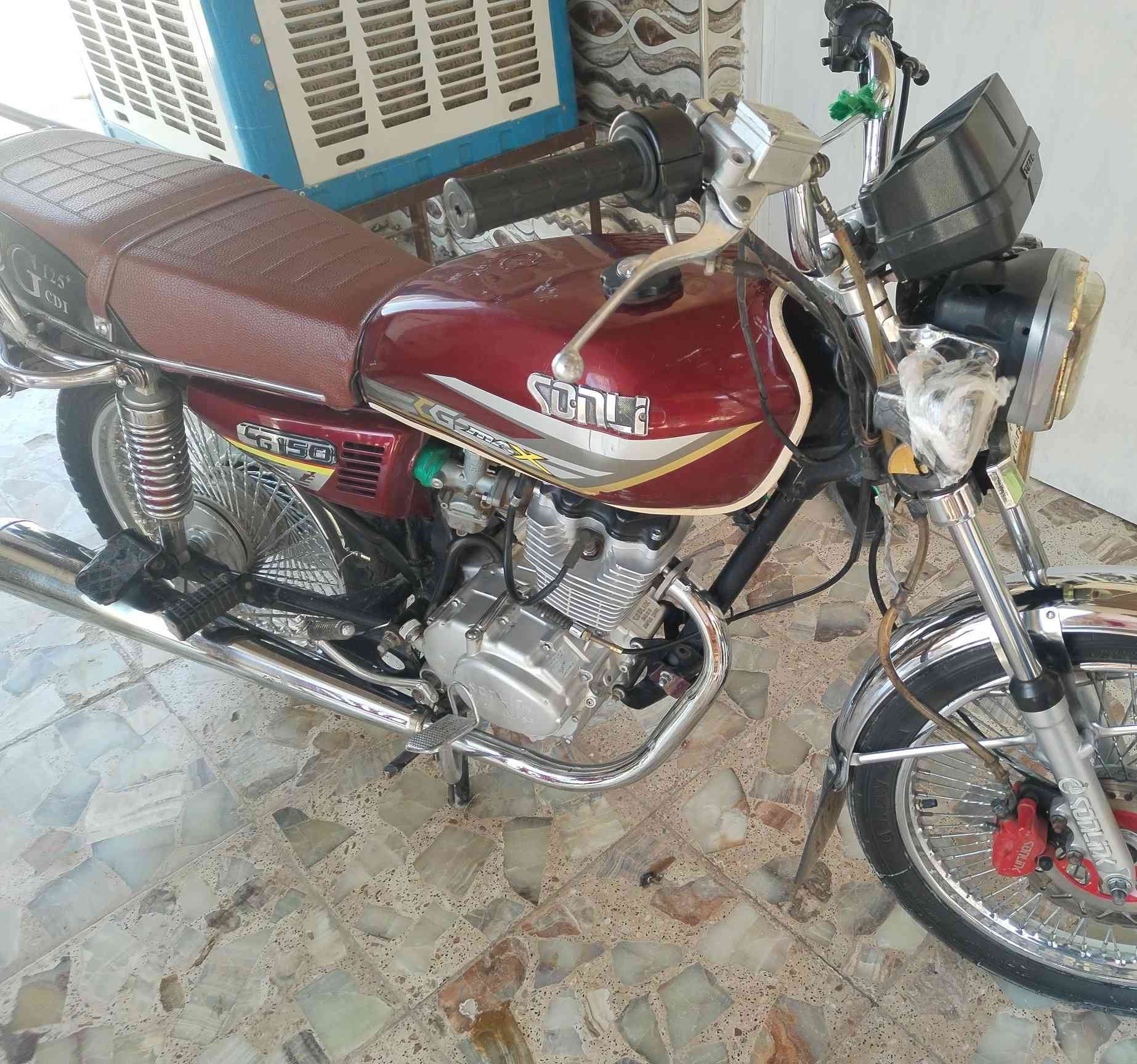 سلام عليكم
للبيع دراجه اربعه كير تايكر مكفوله اوراق سكنر موديل 23 دراجه خير من الله مال جناي 
سعر 625 وبيها مجال 
مكاني ديوانيه قضاء سومر الفاضليه 
***********
