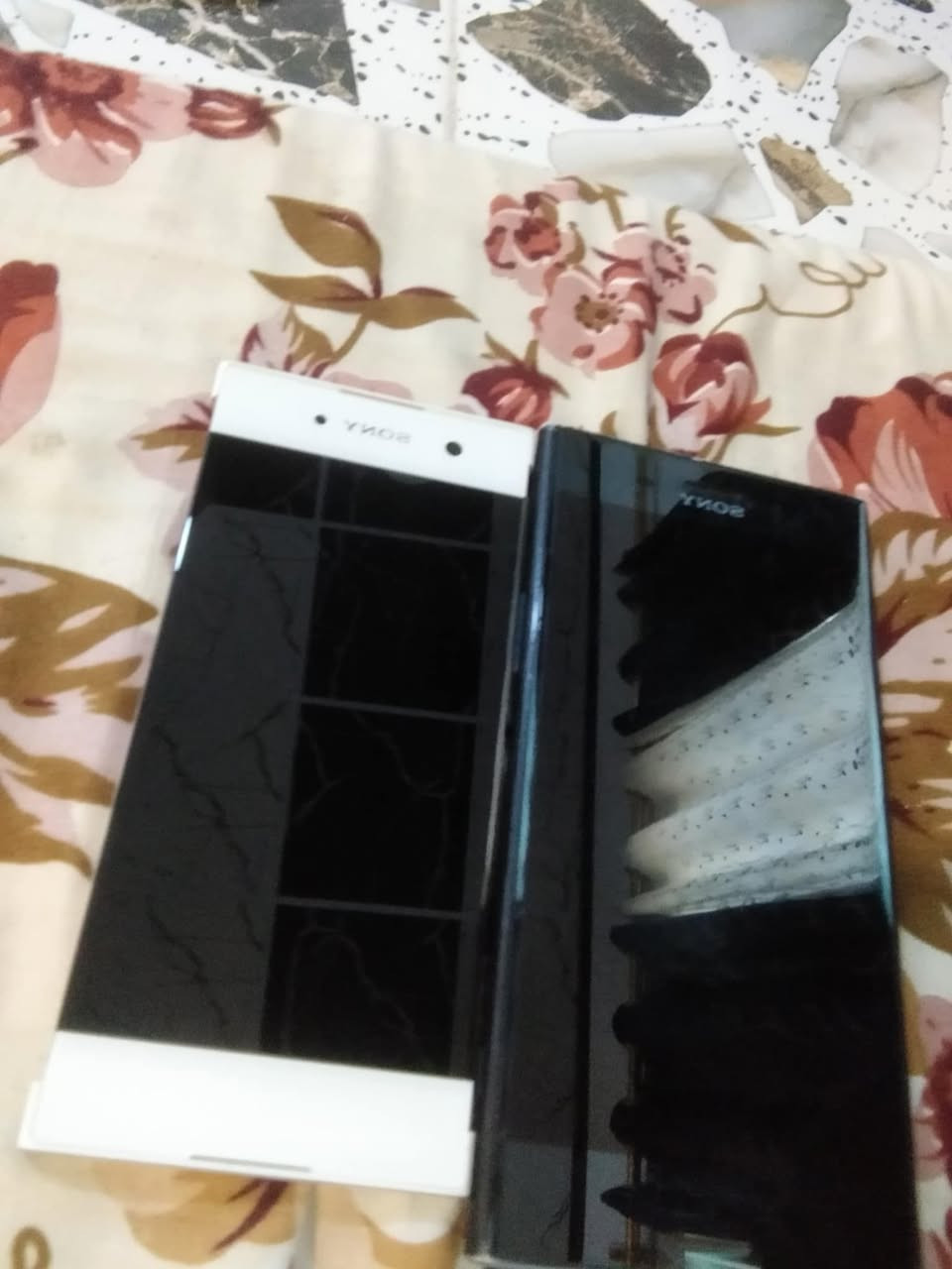 شاشات اكس بيريا با الباله طلعاً وحده من الشاشات بطرياتها وياها سعرهن 75 وبيهن مجال ثلث شاشات


**إذا كنت صاحب هذا الإعلان وتريد حذفه لأي سبب، رجاءا أرسل رسالة إلى الدعم الفني**