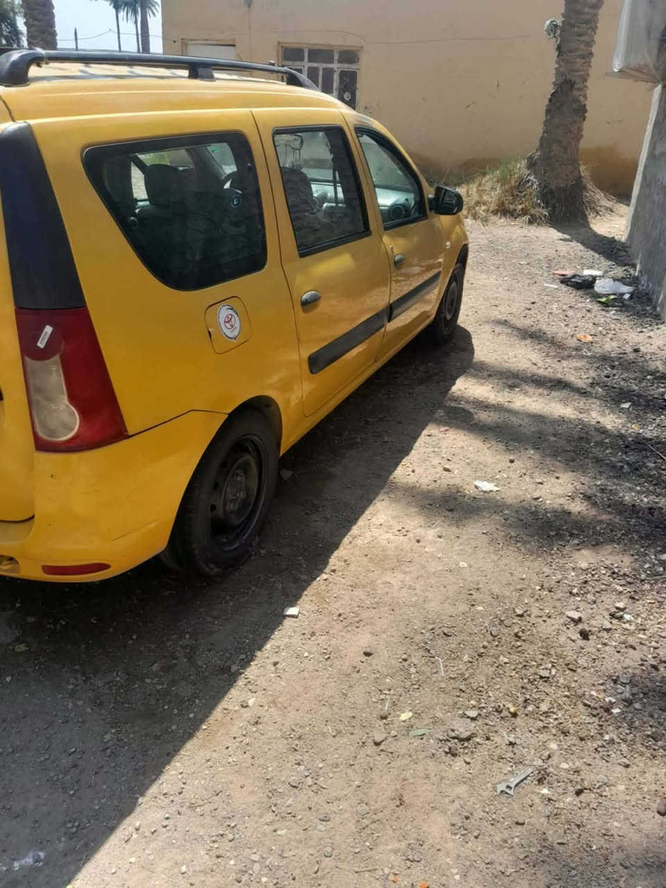 سلام عليكم رينو 7ركب البيع مكينه كير شرط تخم تاير سياره نضيف سعر 55وبيه مجال وذه مراوس مارك شيزر كرسته المكان دوانيه غماس رقم ***********
