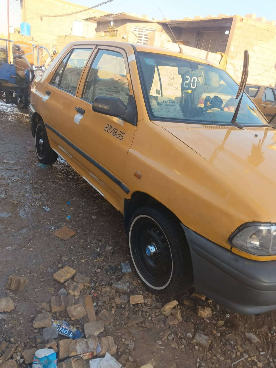 للبيع موديل 2016 السعر 37 وبيها مجال مشروع وطني ***********
