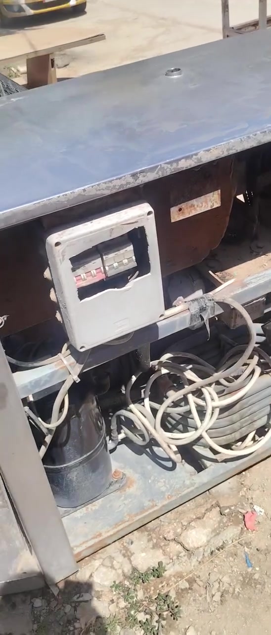 للبيع بسعر مناسب مستعجل عل بيعتهن شرط الشغل ***********
