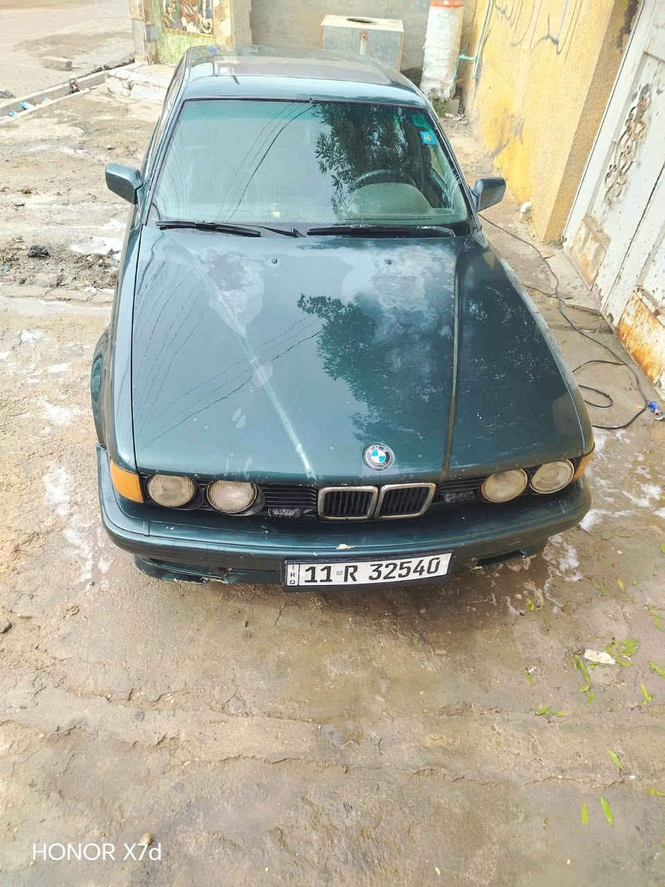 سلام عليكم بي ام 735 موديل 93
رقم بغداد نكليزي بسمي هزه جديده 
كير مكينه خير من الله كير اتو
جام اوتو سلايد سياره عليها ادامه كامله 
نوزلات وتخم بلكات فيت بم جديد 
عنواني بغداد المعامل ***********
 سعر 43 وبيها مجال بصيط
