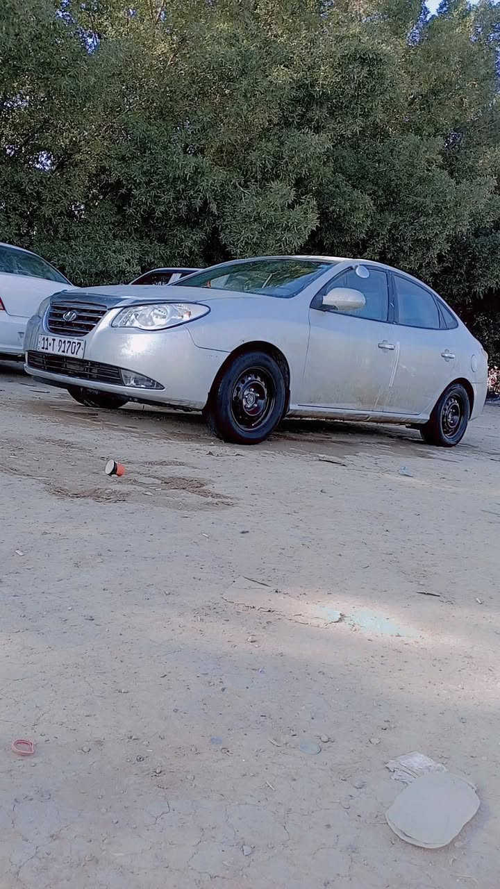 سلام ورحمة الله
سياره النترا مقدس موديل 2009
كير مكينه شرط جديد صدر ممتاز 
باتري جديد بيه بيه جاملغ يمنه بدل أثر جراد
وبيه شويه بدواسه صبغ اليمنه سياره حلوه 
 105
وبيه مجال اتصل ***********وتساب
