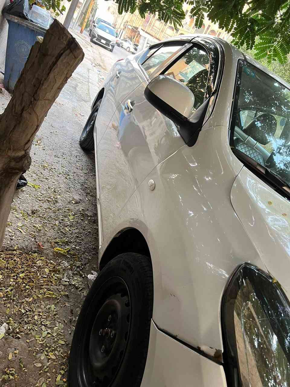 سني هندي 2020 بليتة زركه
تفاصيل واضحه بلمنشور وسونار
ماشية 123قابل للزيادة
سنوية ساقطة بهذا شهر 1
السعر 108وبيها مجال جدا جدا بسيط 
مكان السيارة بغداد البياع

***********
