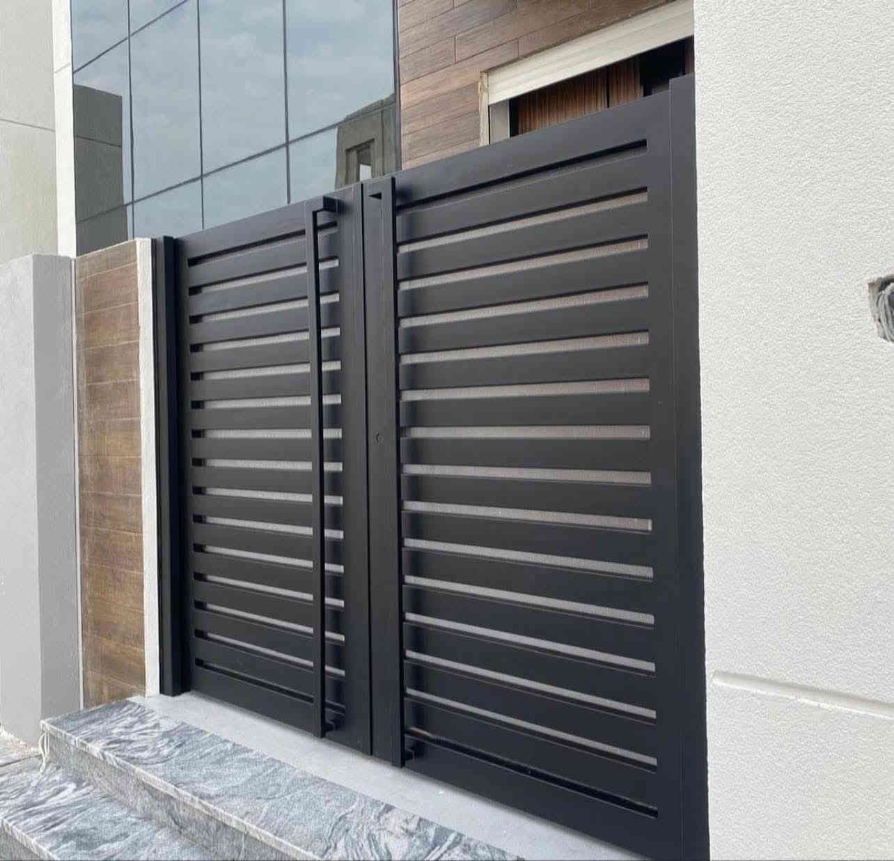 السَلآْم عَلْيُكّمٌ وٍرٍحَمُةّ الله وٍبُرٍكآتُهْ
حـداده عـامه 

ابوب_شبابيك سعر المتر 40 ملم ونص 

مضلات_كي_سبان سعر المتر 25 

سندويج_بنل سعر المتر 25 

وكل ما يخص الحداده
 اسعار جدآ مناسبه 
اسعار خاصه للمقاولين والمهندسين 
عنوان الورشه بغداد 
هورجب قرب المدارس 
هـ *********** واتسـاب
