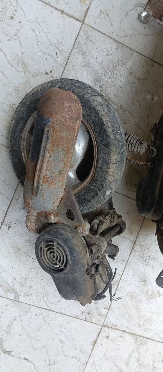 دراجه عبد الحليم البيع كومه حديد  عطلانه هي او المحرك البيع السعر 125 مكاني كربلاء شبانات قرب دار لايتام *********** هاذه رقمي
