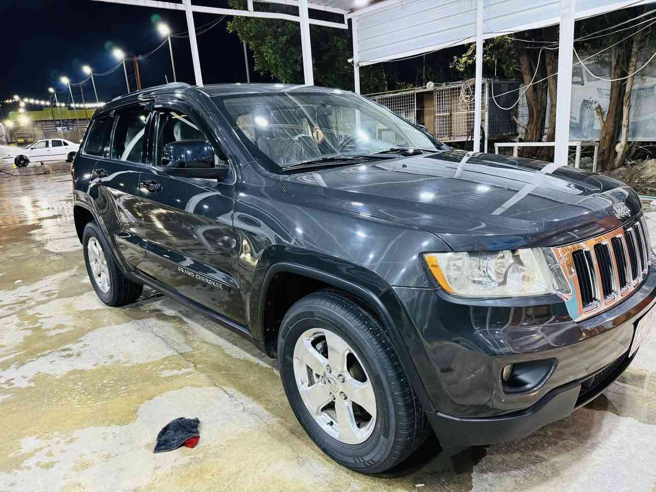 السلام عليكم...
جيب 2011 ( مكفولة كفالة عامة )
لون رصاصي غير محدد
رقم بغداد بإسمي
عليها أدامة كاملة ( نوزلات عبوة فيت بم بلكات صدر أمامي خلفي جاهزة بمعنى الكلمة )
السعر المطلوب 170 قابل للتفاوض
المكان:واسط/الكوت
للأستفسار ***********
