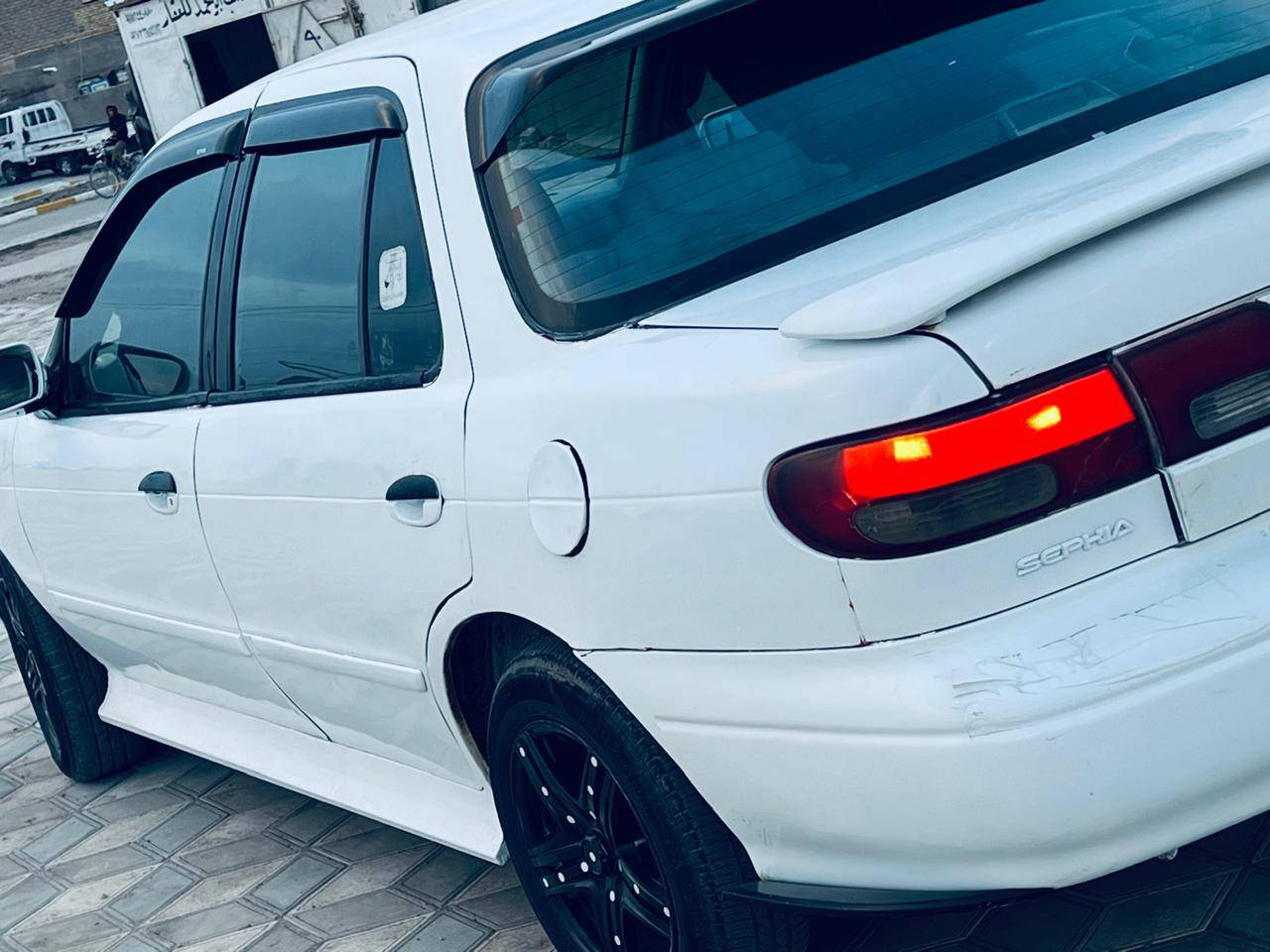 سلام عليكم  كيه سيفيه موديل 95رقم بابل سنويه 31)
محرك مسكر كير عادي مكينه وكير شرط حاويه 

كهربيات كله شغاله شرط بلاديه 

حداديه جديده 

مصبوغه جمليه 

عنواني بابل شوملي 

سعر 38$وبيه مجال حك جيه

رقم ***********

ول سوك كلشي بي حته 20
