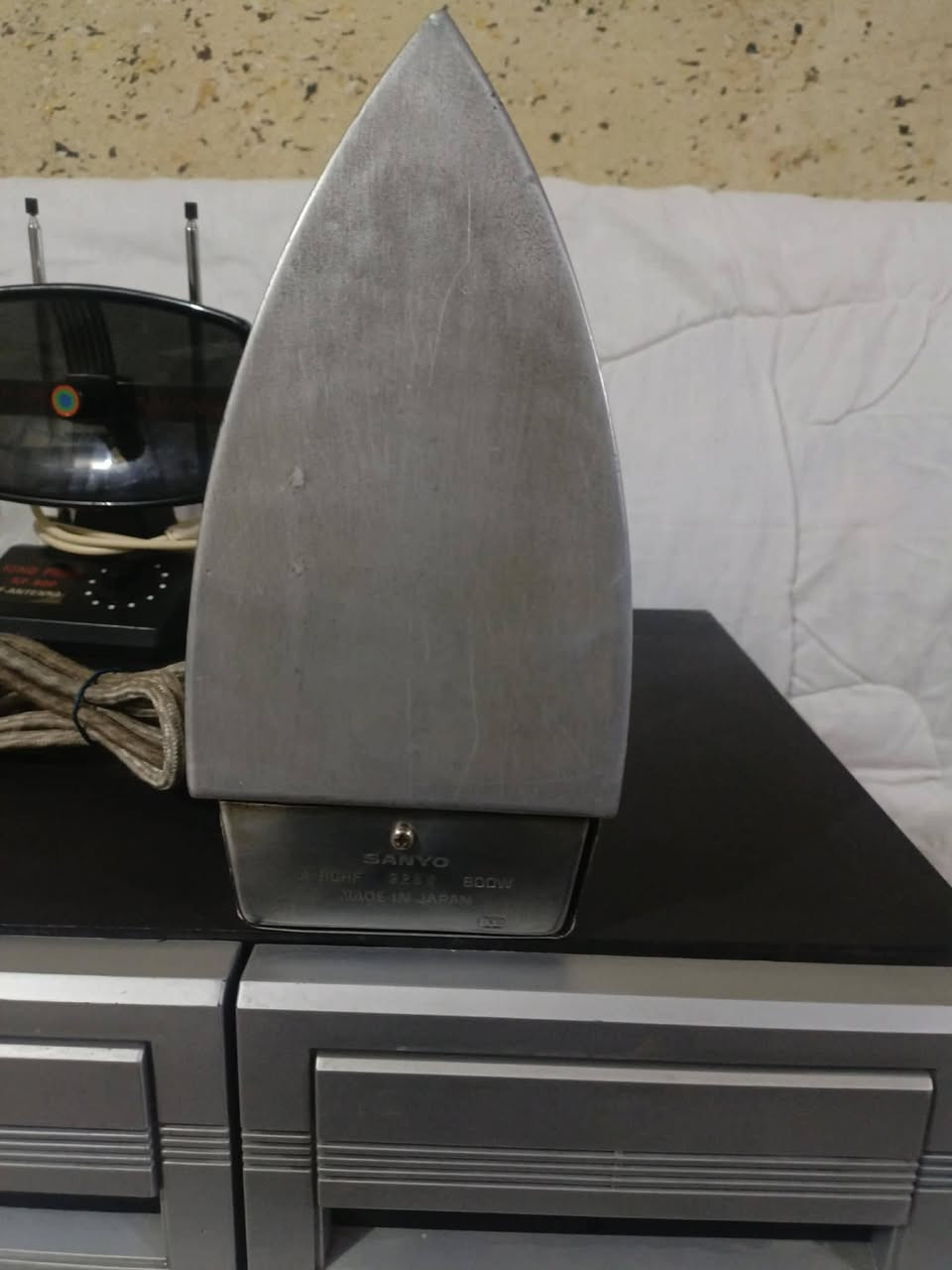 بيع
أوتي سانيو ياباني أصلي 
استيراد الشركه العراقيه التجاريه وزن ثقيل جدا شغال بالتدريج الحراري من البدايه الى النهاية نظافه فوق الممتازه بلاد على وضع الشركه 
استفسار *********** يوجد خدمه توصيل لكل المحافظات 
السعر ٤٥ الف/ شامل التوصيل
