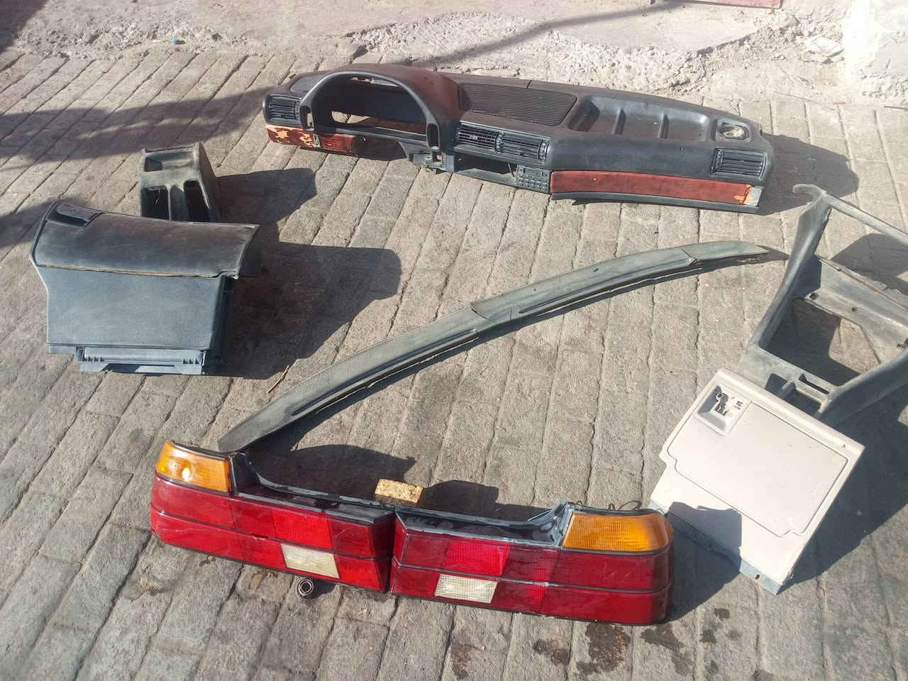 يلة يابة وين ليدور حار ومكسب ورخيص😅
شتحتاج غراظ 700او خفاش 
بغداد المدينة ***********
