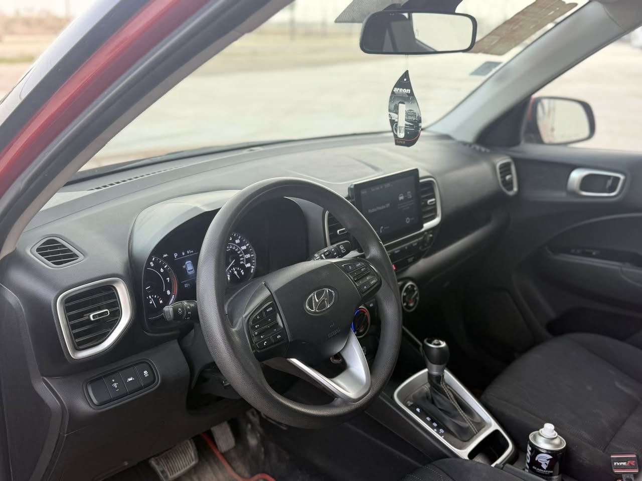 السلام عليكم / هونداي فينو 2021/ وارد امريكي حادثها بنيد فقط / صبغ / محرك 1600 دوش / كير مكينه حداديه مضبوطات / مواصفاتها شاشه ويل كب كامره خلفيه تحكمات رادار امامي / رقم صلاح الدين الدولي تحويل مباشر/ السعر 115 ورقه $ / بيها مجال/ ***********
