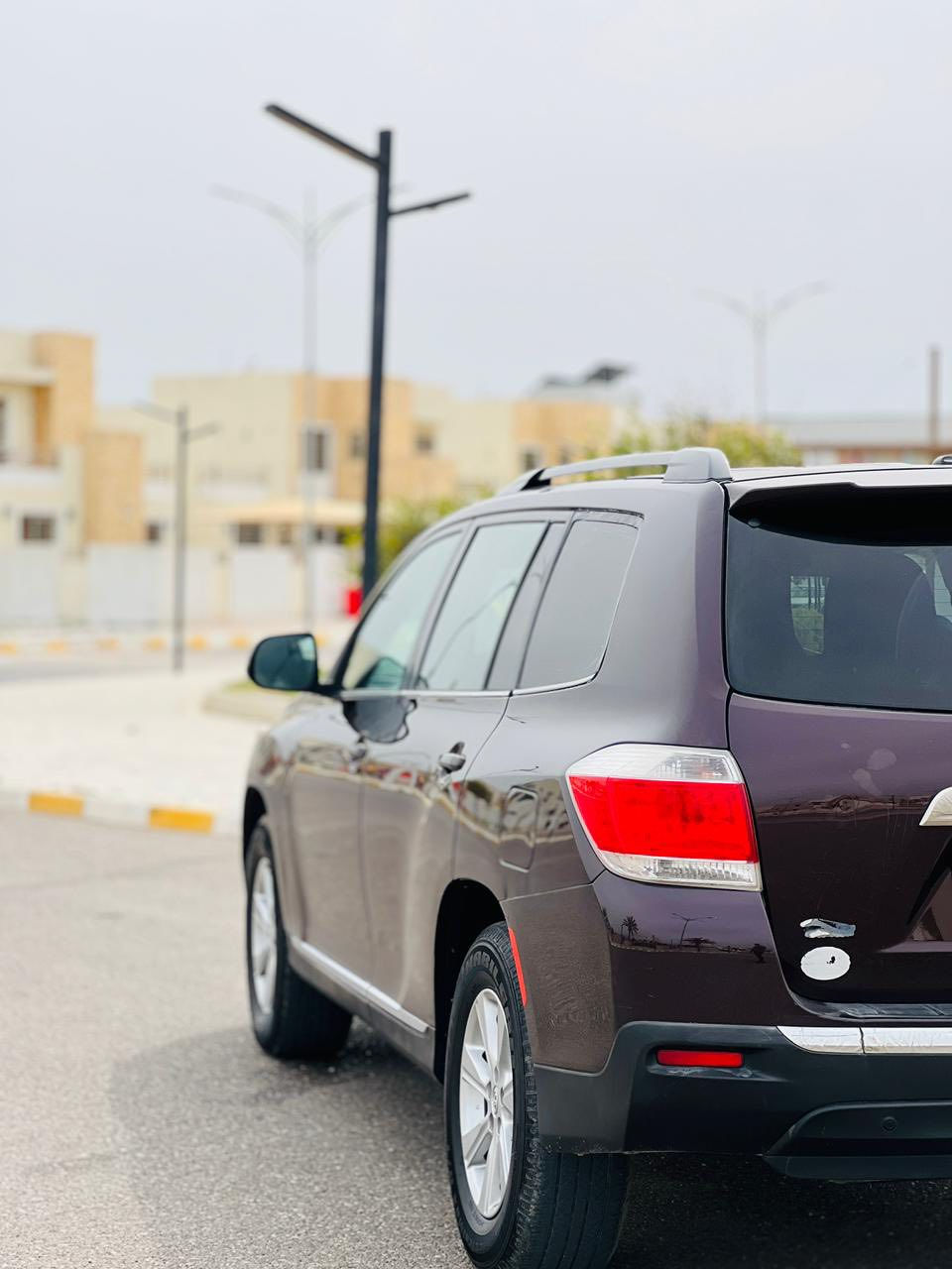 هايلندر  ٢٠١١. فول مواصفات
لون عنابي  
راقم صلاح الدين بسمي تحويل ثانيوم 
مكفول من الضرر 
بيه  ٣. قطع صبغ جمالي جاملق وبنيد وجاملق  جهت السكن والسايق 
فول مواصفات 
بصمه تنته تبريد ٣ قطع ٧ راكب 
تدفئها وتبريد بالكشانه 
محرك   أفلون V6 
تحكمات كهرباء كل السياره 
السعر خاص 
مكاني صلاح الدين تكريت مجمع بيتي 
الستفسار ***********
