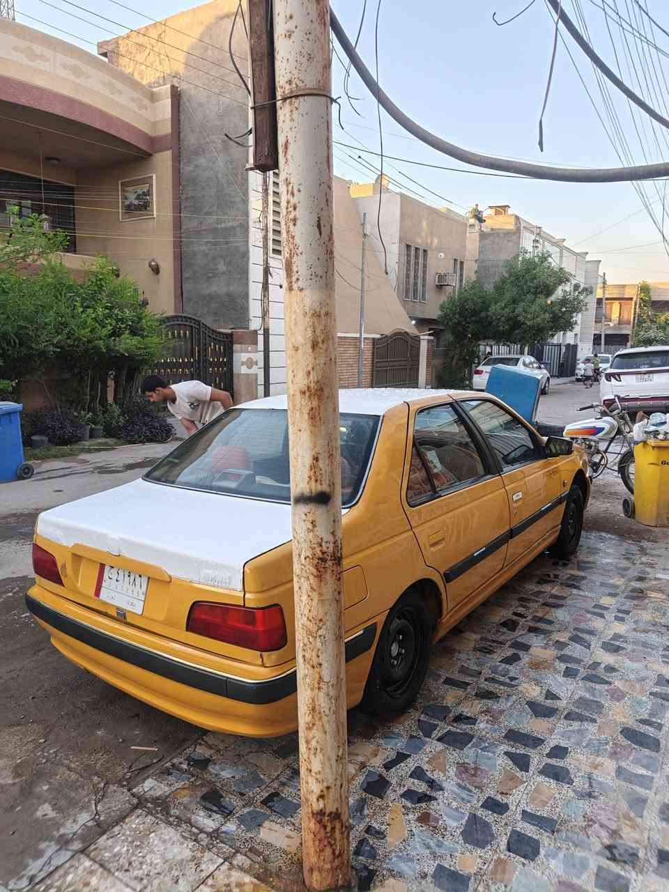 بيجو بارص  . موديل 2015
مابيه اي شي لا كص ولا تبديل ولاصبغ 
محرك كير فرنسي مكفولات 
صدر جديد 
تايرات زوج جدد زوج نص عمر 
صدر جديد سياره جاهزه وشغاله 
مكانهة بغداد دوره 
شرط تحويل  عليه هيئه ٢٠٠عليه 
سنويه ماساقطه 
تحويل شوكت متريد شرط تحويل
سعر30وبيه مجال بسيط 
***********
