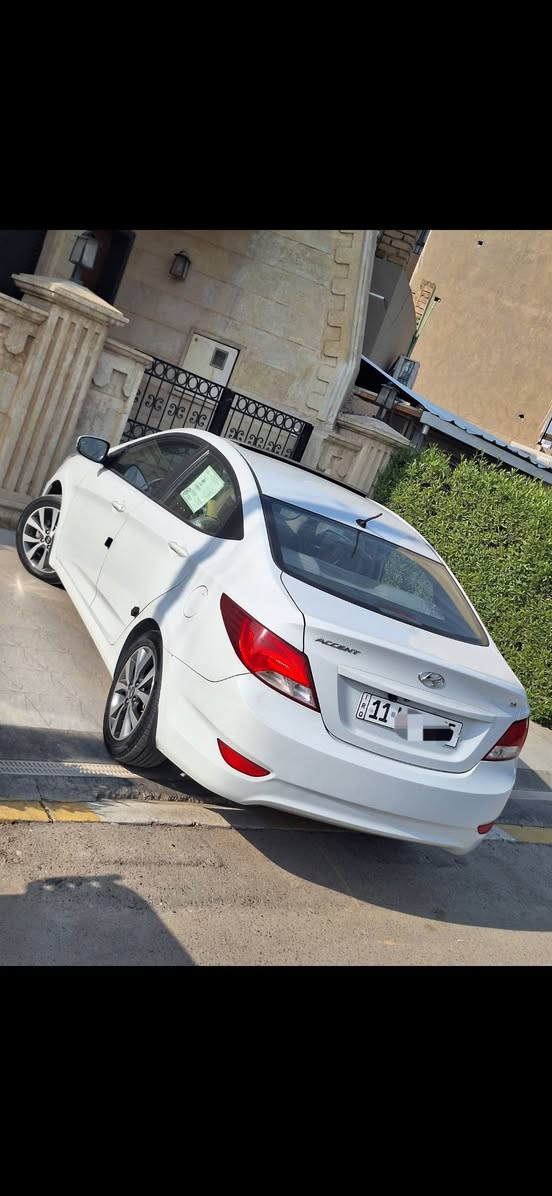 اكسنت 2018 خليجي رقم بغداد انكليزي مميز باسمي فول مواصفات لد امامي خلفي فتحة ٤ دسك شاشة بلادية كامرة خلفية اشاير بلمري ويل جبير محرك 1600 ماشية 62 الف جدا نضيفة ومحافظ عليه الاتصال ***********
