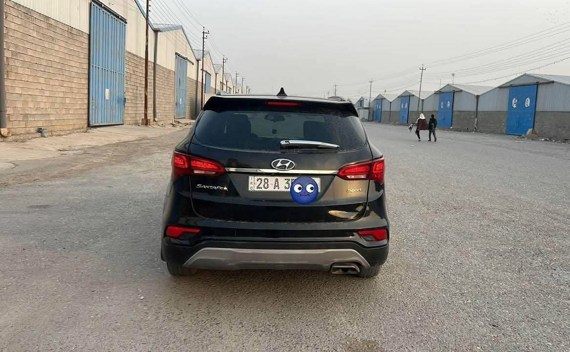 للبيع هونداي  
وارد امريكي حادث جاملغ و بنيد 
سياره حلوه مابيه نواقص
مواصفات شاشه بصمه كامره 
لايت زنون 
5راكب 
رقم و هزه جديد 
*********** المحمودية, بابل
