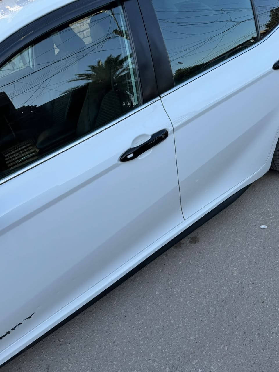 السلام عليكم
كامري 2019 se ومعروفه مواصفات الse
حادثهه صندوك وجاملغ خلفي مصبوغ 
بجم كبس 
ماشيه 95
السياره كامله للاخير حداديه جديده كلهه وكاله 
السياره  رقم بغداد دولي بأسمي هزه وسنويه جديده تحويل ثاني يوم
السعر 188 وبيهه مجال
مكانه كربلاء الحسينيه ***********
***********
