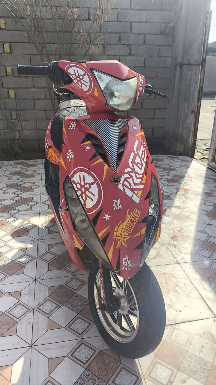 سلام عليكم ماكس مضلع ياباني سلف هندر. كهربائية يشتغل مكينه ناعمه. فقط الاشاره الكدام مكسور.
دبلات خلفي وامامي تايرات جديد ويلات نيكل
المكان البصره قضاء المدينه الرحمانيه
***********
