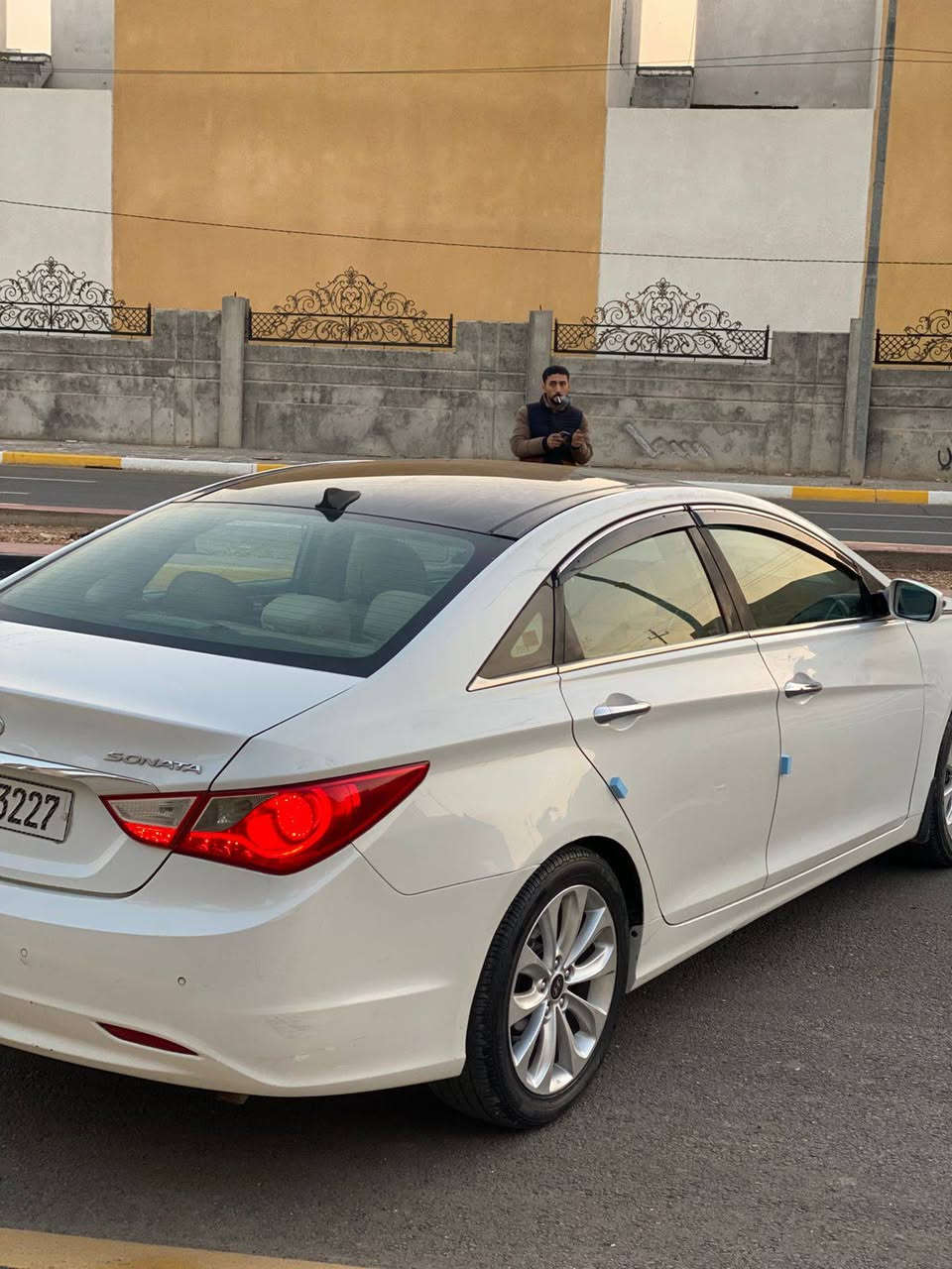 سلام عليكم للبيع هونداي سوناتا 

موديل 2011خليجي رقم بغداد دولي
سياره فول مواصفات خنك بنورام 

بصمه ابواب اشاير مري مري شفط 

تبريد قطعتين كشن كهربائي عدد2

كشنات جلد كشنات خزن ميموري

جام أوتو لد خلفي LD  مكينه 2400
تبريد بيانو ويل 18  

مكينه وكير مامفتوحات من شركه 

سياره جاهز من كير من مكينه من 

تخم تأير من تبريد من تدفئ من كهربائي كله شغاله 

سياره بيه صبغ قطعتين وهلال فقط ولباقي كفاله عام بدون ضربة

سعر 123وبيه مجال للشراي 

مكان السياره —كربلاء

للاستفسار الاتصال على الرقم على 
***********
