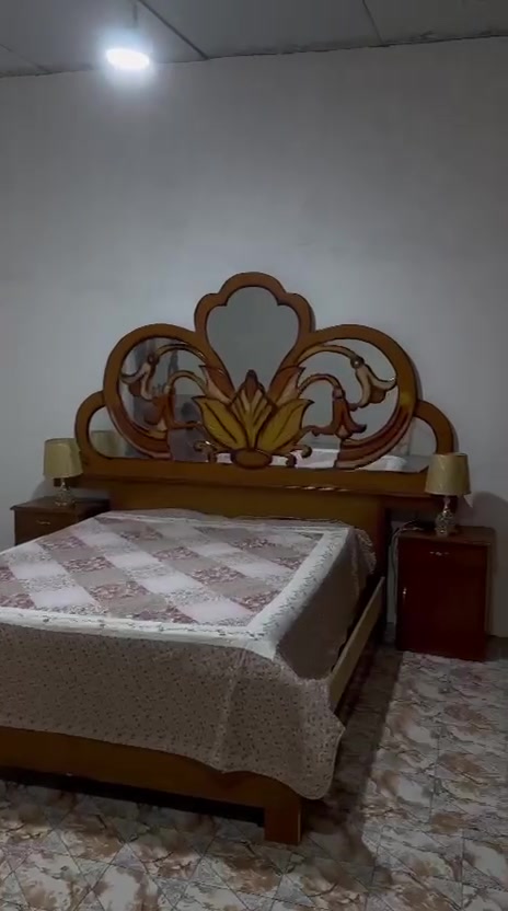 سلام عليكم
غرفه خشب
نظافه ٪٩٠
مثل ماموضح بالصور
للبيع
كامله
مكانها البصره خور الزبير
للاتصال على هذا الرقم
***********
متواجد واتساب
