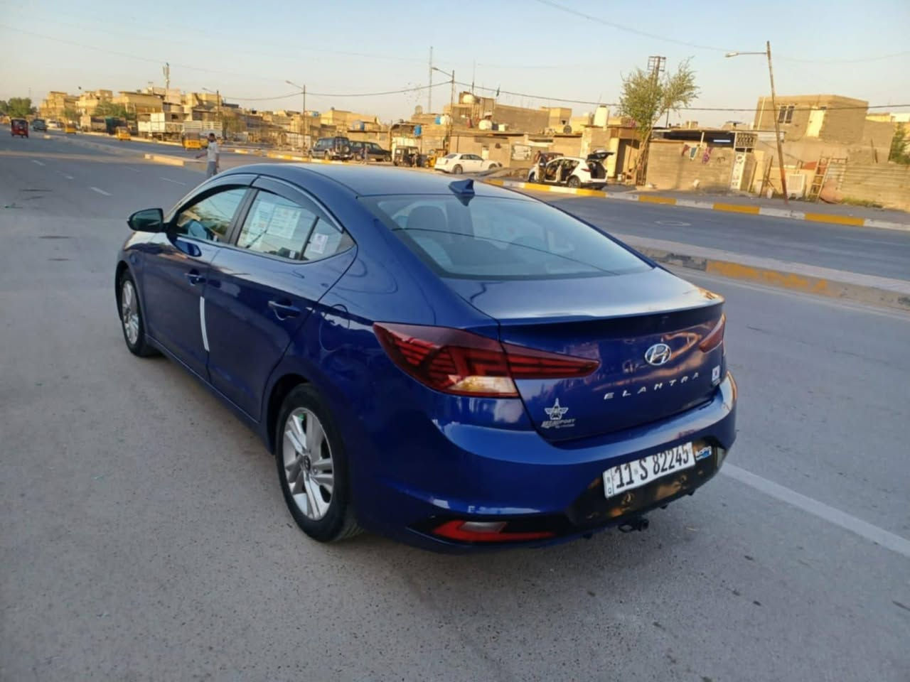 السلام عليكم النترا موديل 20وارد كندي رقم النكليزي بغداد مصفره تحويل بيه تبديل دعاميه فقط مكينه وكير خير من الله سيارة جديده ونضيفه حيل سونار موجود وايه الصور /مراوس بستاركس+اوبامه 10 نضيفه او ابيع عادي سعرها 130 وابيه مجال رقم اتصال فقط*********** والخاص بالمازنجر مفتوح (المكان ميسان مغربه )
