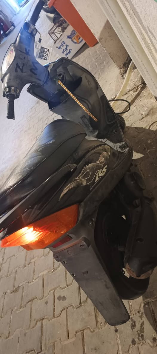 سلام عليكم ماكس البيع دراجه كفرات اصلي كابريته اصلي كله اصلي تجي افحص وشوف شلعه ومعدل تايرات جدد اتصال وبيك خير وتتدلل ‏‪***********‬‏
