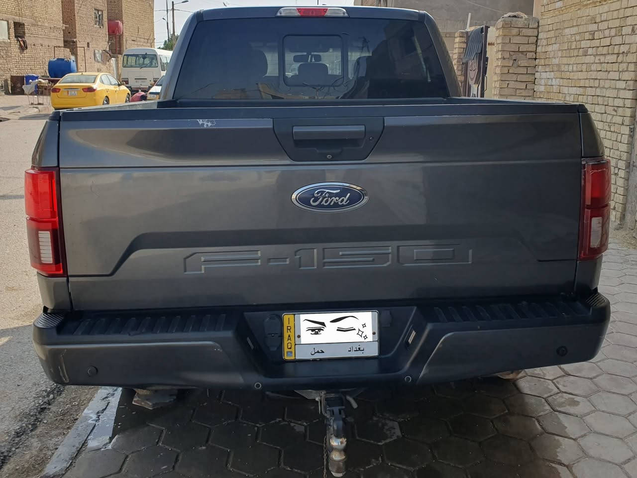 🚘 للبيع فورد F-150 XLT موديل 2018
🔹 محرك V8 سعة 5.0L
🔹 كير طرح أوتوماتيك 10 سرعات
🔹 دبل (4x4) فورويل
🔹 باب طويل / بدي قصير
🔹 ماشية 120 ألف كم
✨ المواصفات:
تشغيل عن بعد
نظام إطفاء اقتصادي عند التوقف
أنظمة مساعدة قيادة
سايد بريك كهربائي
مقاعد كهربائية + تدفئة
تحكم بالستيرن
شاشة + كامرة خلفية
حساسات خلفية وجانبية
جام خلفية كهربائية
🔸 حادث بسيط جداً (جاملغ أمامي أيسر) بدون تأثير على الشاصي أو اللغد.
📍 الموقع: واسط – الكوت
📄 رقم بغداد (مشروع وطني) تحويل مباشر بأي محافظة
💰 السعر المطلوب: 21,000 دولار قابل للتفاوض بالمعقول
❌ فقط بيع

📞  ***********
📞  ***********
