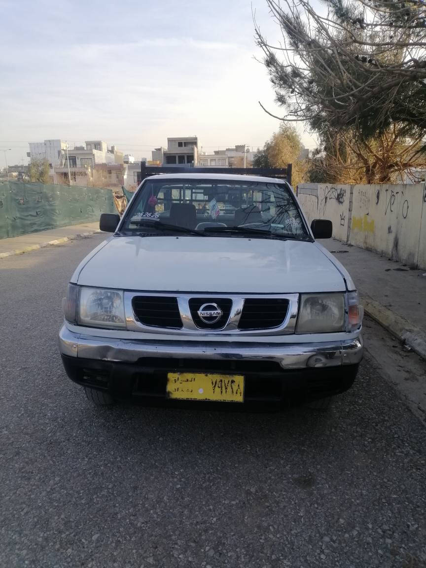 نيسان تاك موديل ٢٠٠١ ئارم بلاستيك سليماني ته بريت و باوه ر نيه كيرو مه كينه و ئه كسل به شه رت مه زبوته بي ئه يبه ئارم ئه وه ليات به شه رت دا ئيره مرور خه رامه ي به شه رت   سه ياره كه كامل بو ياخه وه ركه راوي به شه رت 
نرخى ته نها ٦٣ كه لا معامه له يه كي كه م 
*********** السليمانية, العراق
