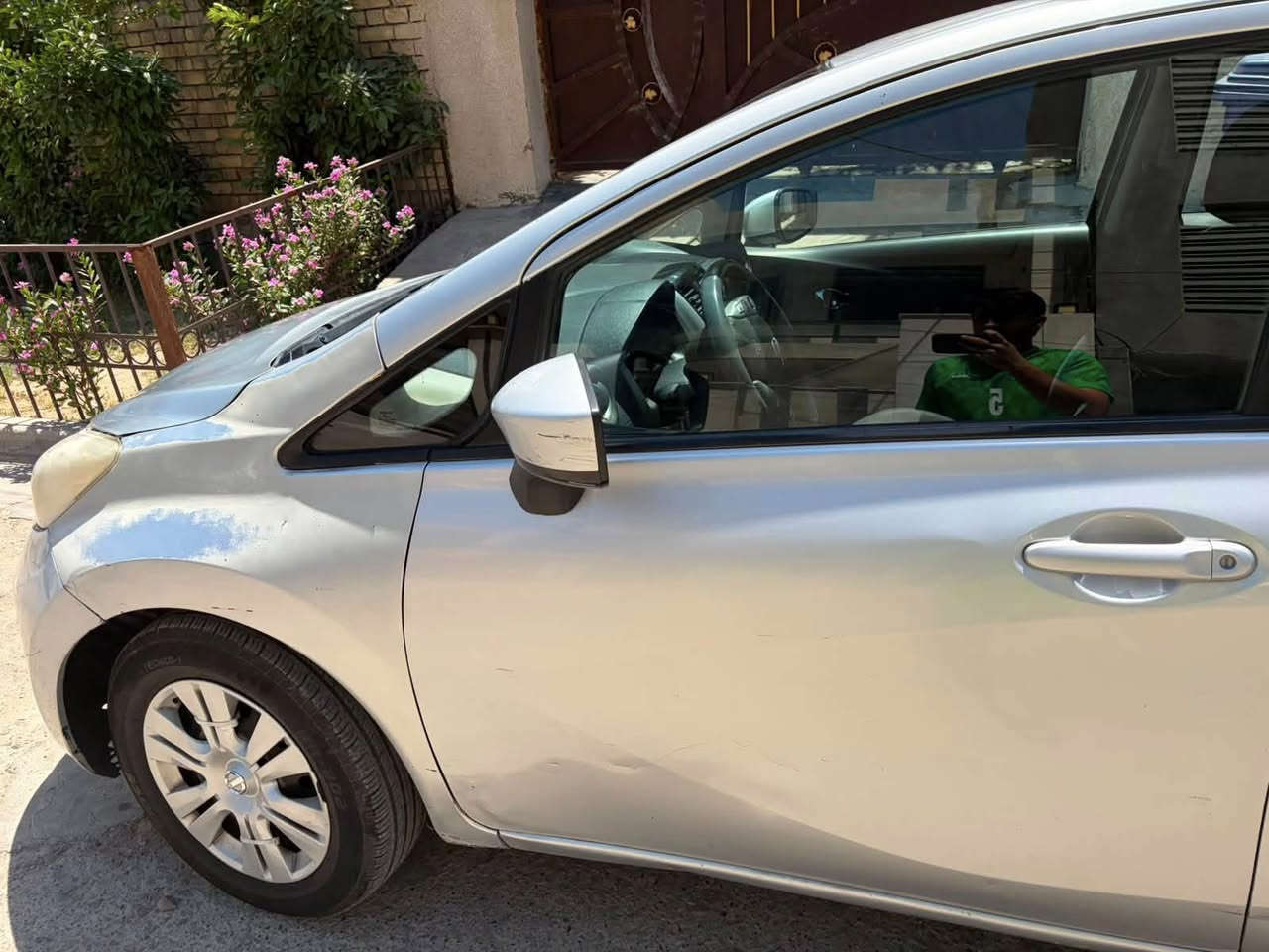 نيسان فيرسا هاج باك موديل ٢٠١٥ وارد مبدل جاملغ الايسر الامامي محرك كير تبريد صدر باتري اطارات ممتاز علما ان السياره كلها ليبل واحد ماعدا الجاملغ الايسر الامامي رقم ذي قار انكيلزي وتتحول بااي مكان في بغداد وباأسمي مكاني بغداد العامريه  للتواصل *********** 
السعر ٦٥ورقه
