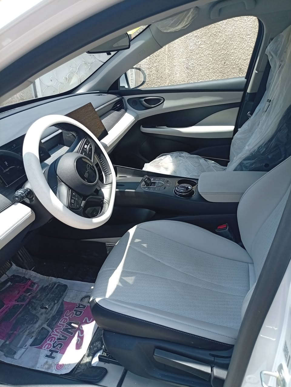 BYD SEAL 5 للبيع سيل 
مواصفاتها معروفة شاحن 16 امبير  ارضية مغلفة جلد ماشية 7800 ع المختلط و 3000 ع HEV سيارة زيرو مكفولة 
السعر 20 و250
مكاني بغداد الامين الثانية تواصل اتصال واتساب ***********
