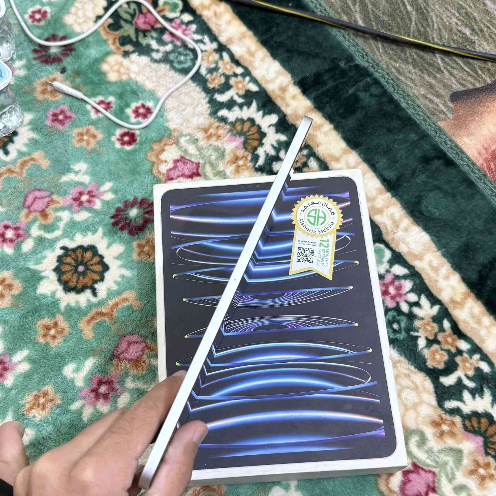 ايباد 11برو m2 للبيع استخدام قليل نضيف السعر 700 تواصل ***********
