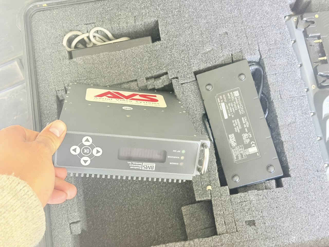 جهاز بث امريكي البيع الشراي يراسلني واتساب ***********
