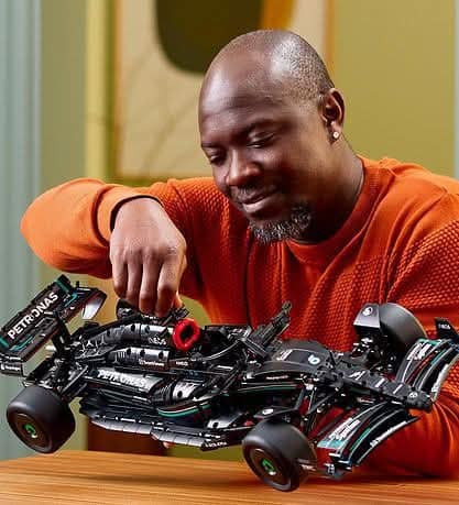 متوفر للبيع سعر السياره قطعه وحده ٣٥ ألف وسعر الطياره قطعه وحده ٢٥ ألف للأستفسار الأتصال علىٰ الرقم واتساب *********** والتوصيل لكل المحافظات ٥ آلآف
