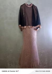 ملابس • نظيف • قليل الاستعمال