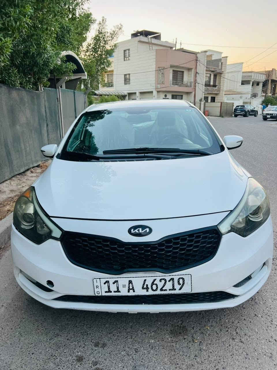 كيا سيراتو ٢٠١٤ خليجي محرك ١٦٠٠ دوش سيارة خير من الله تبريد كير محرك مكفولات بيها جاملغ بنيد مبدل وصبغ باب خلف السكن وربع الجاملغ الخلفي سيارة جاهزة وحلوة مال شارع اريدها ٩٢ وبيها مجال *********** بغداد, العراق
