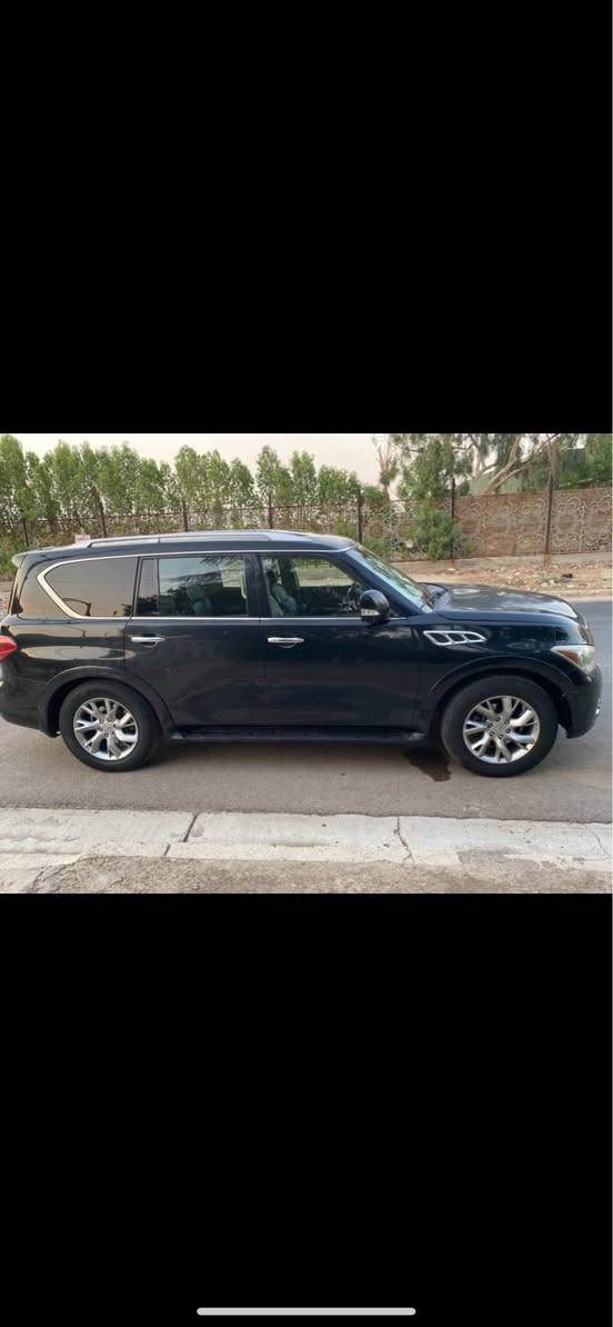 (ملاحظة السيارة بيع فقط بدون مراوس )انفنتي QX56 موديل 2012  وارد امريكي  رقم بغداد للبيع ا …. 
حادث لبيبان جهة الصدر وربع الدعامية الخلفية صبغ فقط والباقي مكفول
تحويل ثاني يوم
مواصفات السيارة :
▪️فول ماعد الادار
▪️ماشية : 186الف كيلو متر حقيقي قابل للزيادة
▪️محرك 8 سلندر 5600cc 
▪️كراسي جلد + كهرباء (تدفئة )
▪️استيرن كهرباء 
▪️جنطة كهرباء
▪️ابواب بصمة 
▪️ مثبت سرعة 
▪️حساسات امامية وخلفية 
▪️نقطة عمياء
▪️4 كامرات 360 درجة 
▪️3 شاشات 
▪️ويل كب كروم ٢٢ انش 
▪️فور ويل 4*4 + دفلوك 
▪️فتحة سقف 
▪️وضعيات قيادة متعددة 
▪️٦ قطع تبريد 
▪️مرايا كهرباء + اشارات جانبية .
▪️مصابيح متحركة  داينمك
وبعد بيها هواي مواصفات
العنوان : بغداد  
السعر : 140ورقة وبيها مجال 
باتري جديد
سيارة جاهزة  
للاستفسار اكثر الاتصال على … 

 *********** بغداد, العراق
