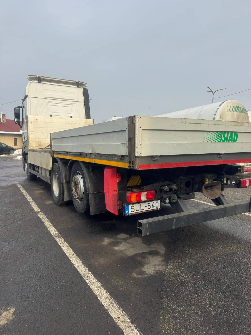 عن قريب انشاءالله  
للبيع موديل 2017 فول موسفات حجم 2545 رقم كاتي 
***********
***********
