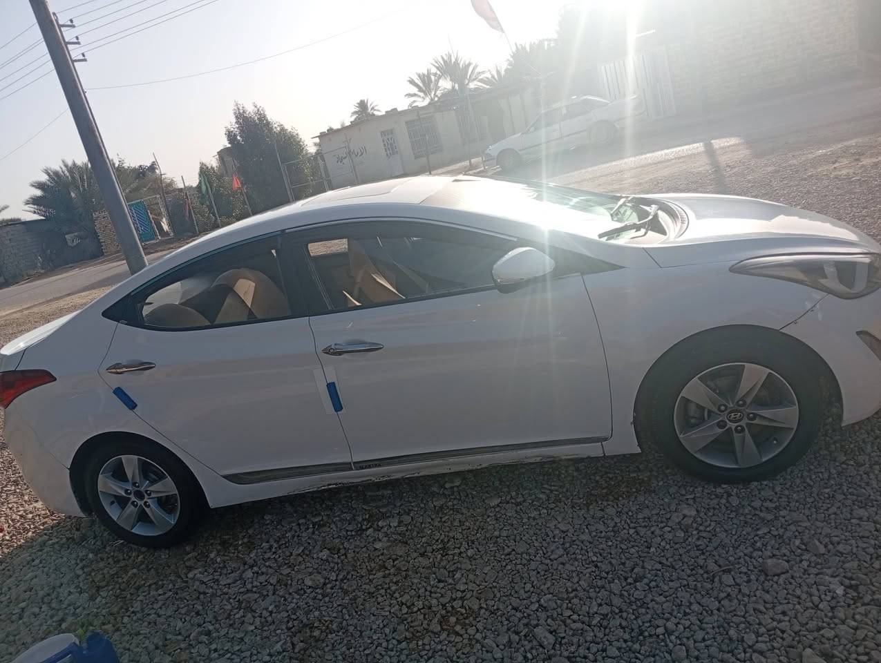 السلام عليكم انتره 2013. للبيع
محرك 1600 سياره بيها 4قطع صبغ بدون ضربه قويه سنويه جديده باسم شركه   كير محرك حداديه تبريد كلها جدد  فول مواصفات. 
سعر 105وبيها مجال. مكاني نجف كوفه عباسيه 
***********
