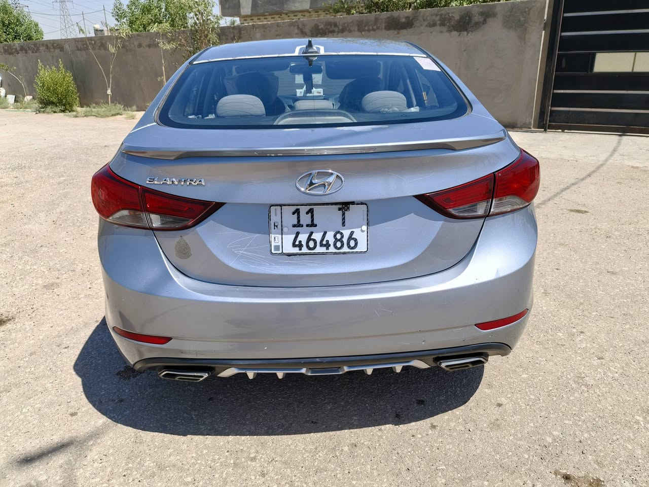 نترا للبيع موديل 2016 محرك 1800 دوش سيارة باسمي تحويل ثاني يوم وارد امريكي ضربتها من امريكا جاملغ وحافة البنيد بدون لغود وشواصي وهنا بالعراق بيه صبغ ٣ قطع نفس الصفحة  بدون دواخل شرط السونار موجود بالصور تبريد ثلج منظومة جديدة صدر جديد تايرات نظيفة كهربائيات كلها شغالة كيرها ممتاز منظومة بانزين جديدة فلتر وفيتبم كاربيد ... بيها نظوح دهن من الكيس مال محرك بسيط سعرها  100 قفل رجاءا المو شراي لايتصل كل تفاصيلها مكتوبه سيارة مال خبزة وشغل واتشرف بالجميع للتواصل ***********

