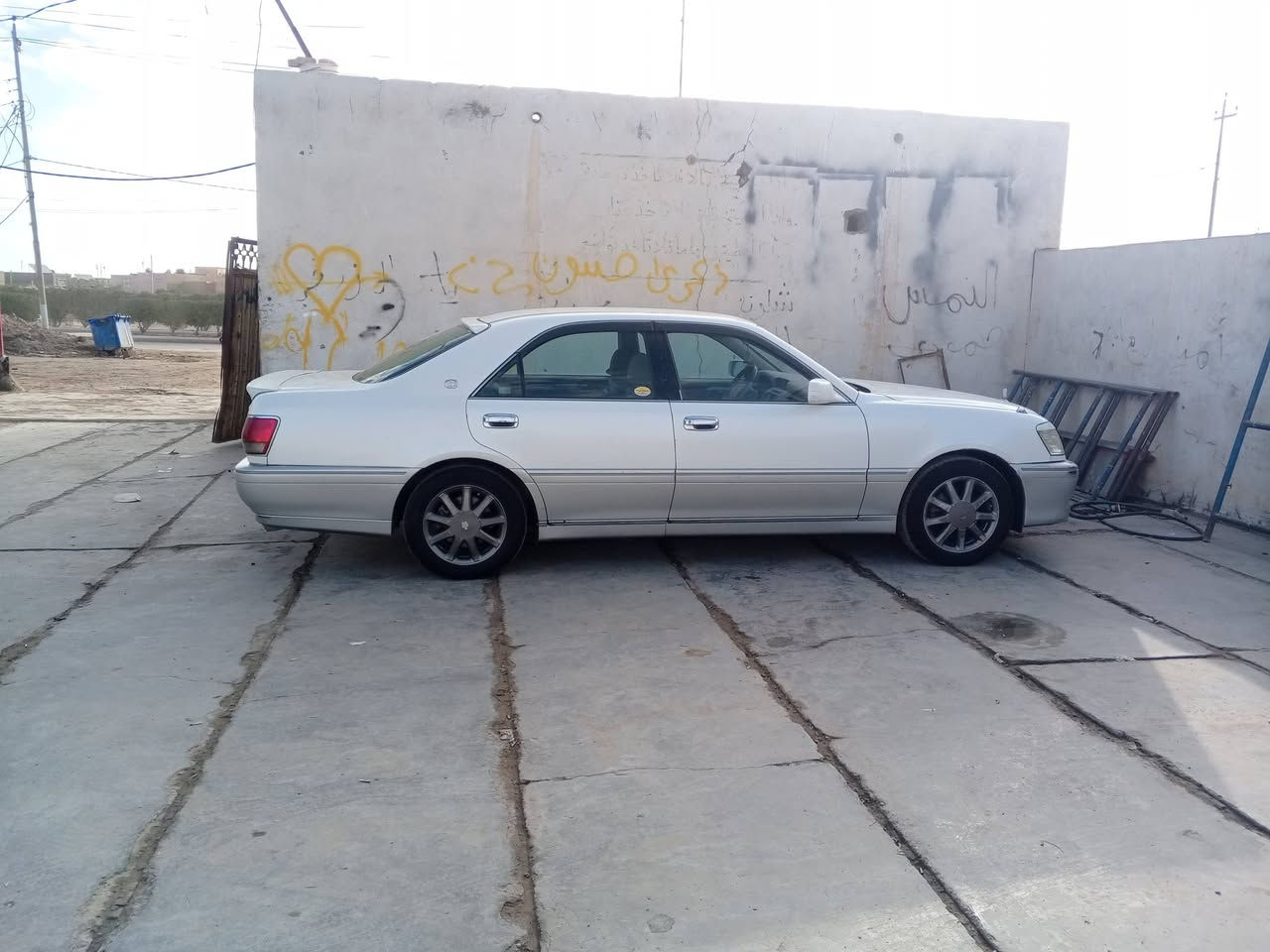 جمعة مباركة على الجميع ..
TOYOTA CROWN 👑👑

1 موديل 1999  ... 

2 رقم بصرة بسمي هزة جديدة .. قرار 48 

3 قمارة فقط .. 

4  فول عدا الفتحة 4 دكم تبريد خلفي+ ثلاجة..

5 مكينة ديفور الكبير ... 

6 السيارة بيها تنقيص .. 

7 مكان السيارة الديوانية قضاء الشنافية ..

8 السعر 122 قابل للتفاوض .. 

***********  .. متواجد نت
