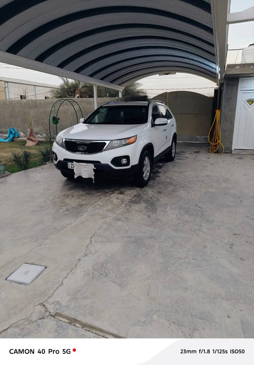 سورنتو موديل 2012 خليجي
مكينه 3.5
مكفوله كفاله عامه عده شخط كد اصبع
حداديه جديده وكير ومكينه كفاله 
موصفاها معروفه سبعه راكب 
كاميرا اشاير بل مري سياره جديده جدا مال بيت
رقم اربيل ب اسمي شرط لمداور 
اي ستفسار اتصل على ***********الشراي يتصل وبي خير ويدلل مكان بابل
