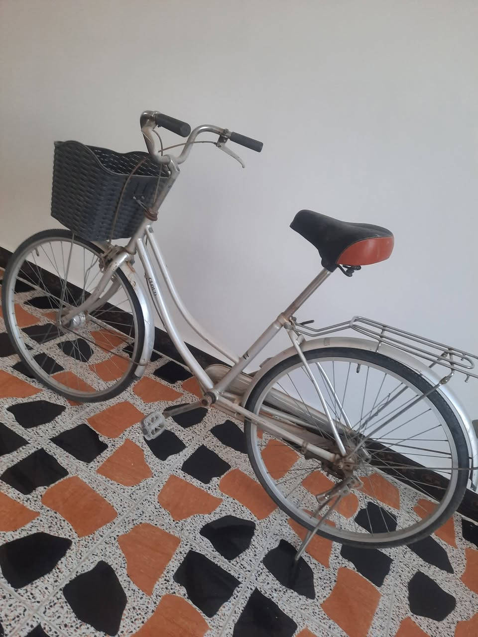 #سلام عليكم
بايسكل ياباني مستعمل (نضيف) سعره 60 الف قفل الي يريده يتواصل وياي خاص ويدلل


**إذا كنت صاحب هذا الإعلان وتريد حذفه لأي سبب، رجاءا أرسل رسالة إلى الدعم الفني**