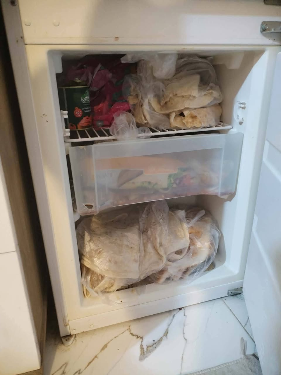 ثلاجة قفل السعر 100 كوت حي الحكيم


**إذا كنت صاحب هذا الإعلان وتريد حذفه لأي سبب، رجاءا أرسل رسالة إلى الدعم الفني**