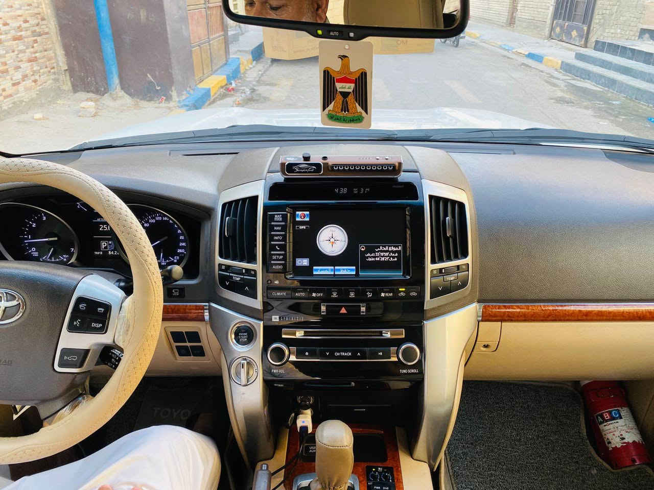 تويتا لاندكروز 2014 مواصفات لكزز VXR 5.7
سلايد كشن جلد و جنطه كهرباء 
4 كامرات ورادار كشن تدفئه وتبريد 
5 بصمات 
شاشه جبيره اصليه كشن ذاكره 
12 سماعه مري شفط ستيرن كهرباء
مانع انزلاق حساس امامي خلفي 
ماشيه 150الف حقيقي 
سياره جديده جداً بمعنى الكلمه
رقم اربيل الجديد
بيها ويل مال 2019 اصلي ياباني 
ما يحتاج ربع دينار مصرف 
بيها صبغ الهلال الجاملغ مقدار شبرين 
مع كارت وبارد شبر ركن بالبنيد 
كير محرك كفالة عامة من الفتح 
سنوية جديدة 2029 
للاتصال ***********
السعر 42وبيها مجال بغداد, العراق
