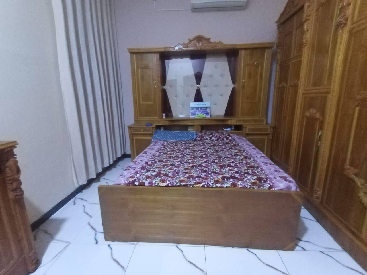 غرفه أخت الجديده أمانة الله استخدام 4 اشهر سعرها مليون ونص للمعلومات مشتريها 2 مليون ونص العنوان شارع مستشفئ العباس الاهلي مقابيل العاب السندباد ***********
