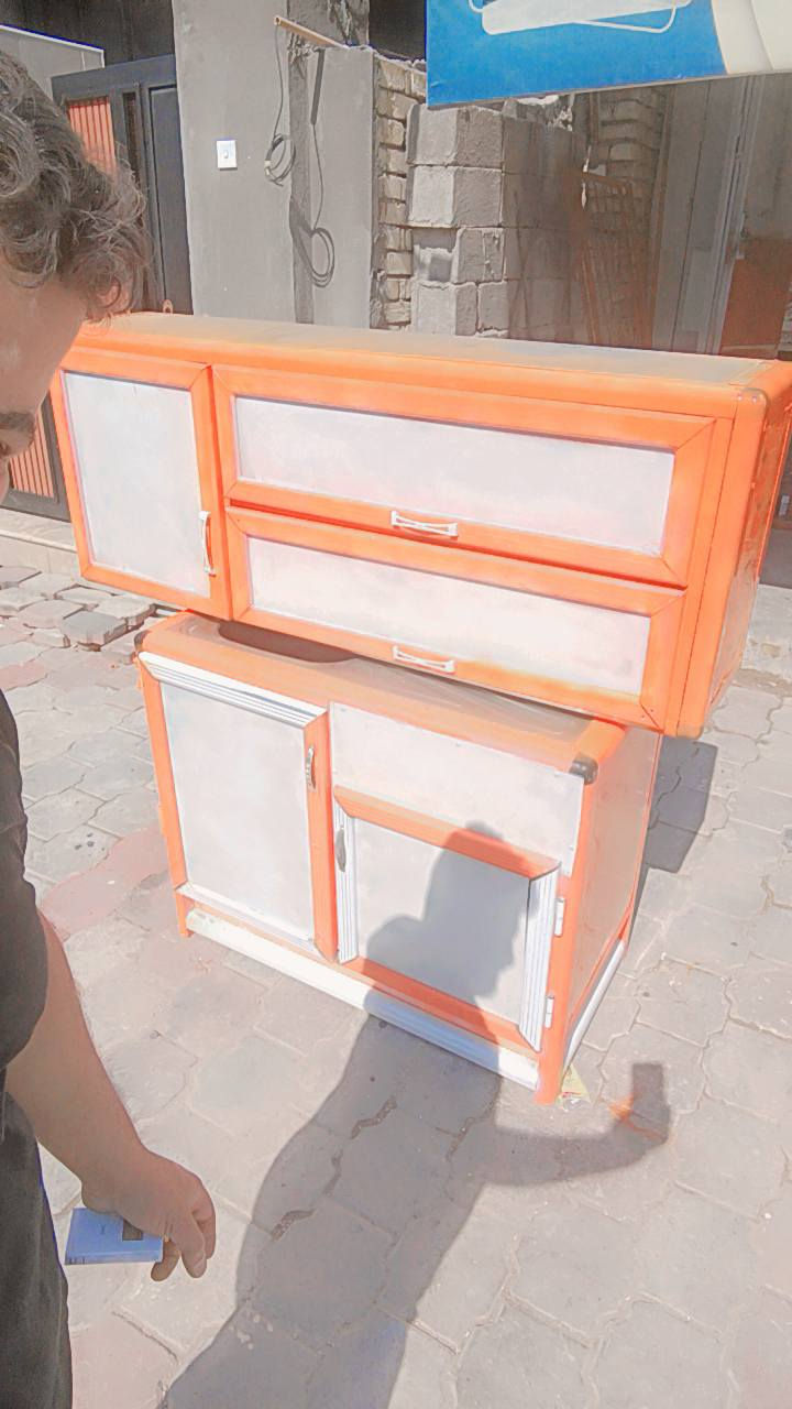 سنك متر ونص وملحق مترين ب 90 وبيهن مجال للاستفسار الاتصال على الرقم التالي *********** .. أنوار الصدر
