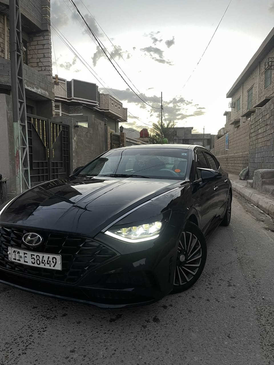 سلام عليكم سوناتا 2023 هايبرد   مراوس بجارجر
السياره فول ماعدا الفتحه 
رقم بغداد لدولي 
محرك 2000 دوش 
⬅️ضرر بنيد فقط ودعاميه  ➡️
بيها بارد بلجاملغ لامامي وبيها طخه كلش خفيفه بلجاملغ لخلفي رجع عليه موطور 
 ((((مكان لسياره بغداد العامريه او الانبار فلوجه ))))
موصفات السياره 
بصمه 
بصمه ابواب 
وبصمه صندوق
تشغيل عن بعد 
لايت زنون بلادي لد 
راداد 
كشن كهرباء
تبريد قطعه خلفيه  
تدفئه كشنات 
ويل سبورت 
اوتو هولد 
اوتو ستوب 
نقطه عمياء 
تحديد مسار
مثبت سرعه 
قياده ذاتيه 
كاميرا دواره 
شاشه car play
داخل ملكي 
السعر 175
واتساب 
***********
