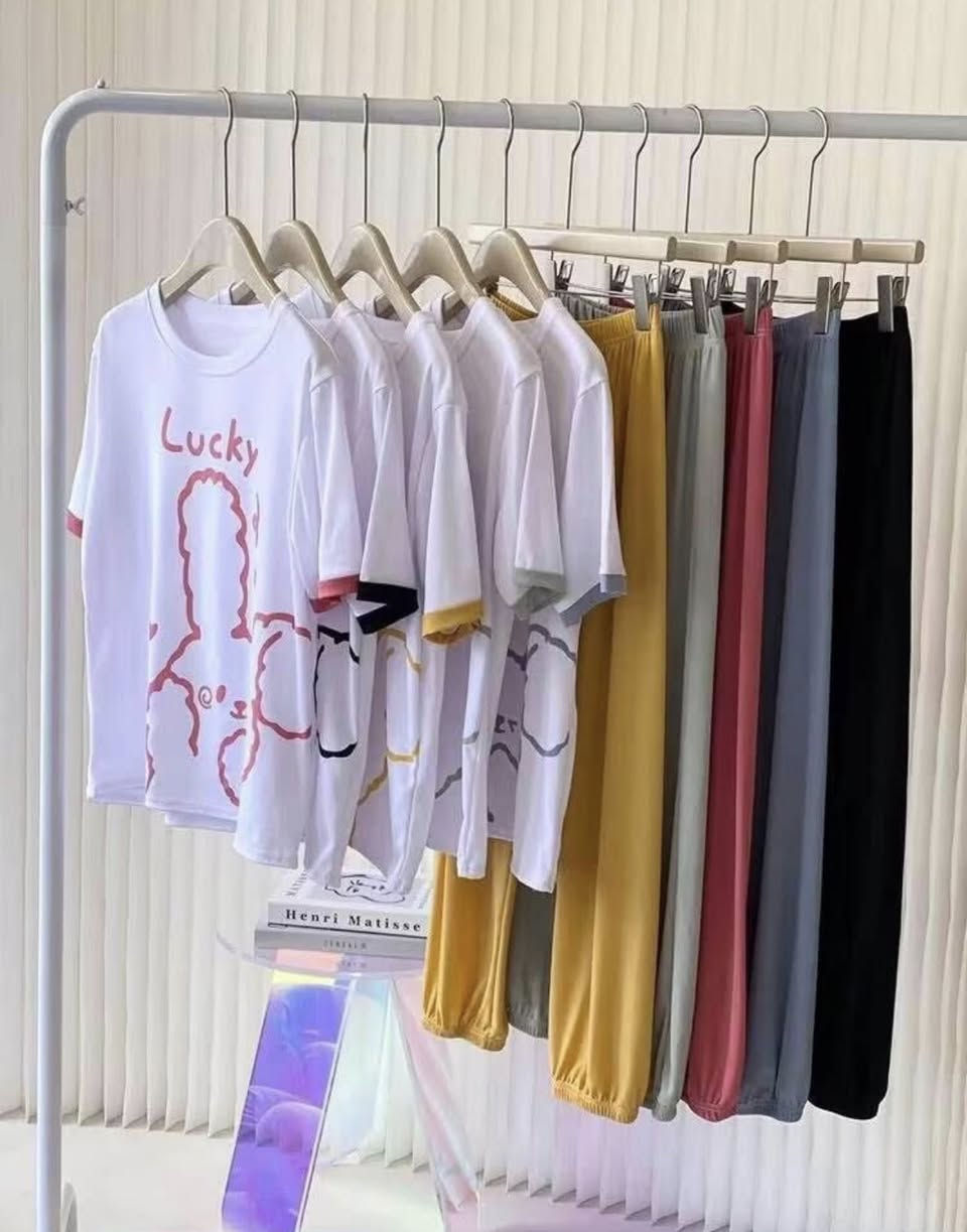 عندي باقي من مشروع بضاعه ١٥ قطعه بسعر ٥٠ ألف


**إذا كنت صاحب هذا الإعلان وتريد حذفه لأي سبب، رجاءا أرسل رسالة إلى الدعم الفني**