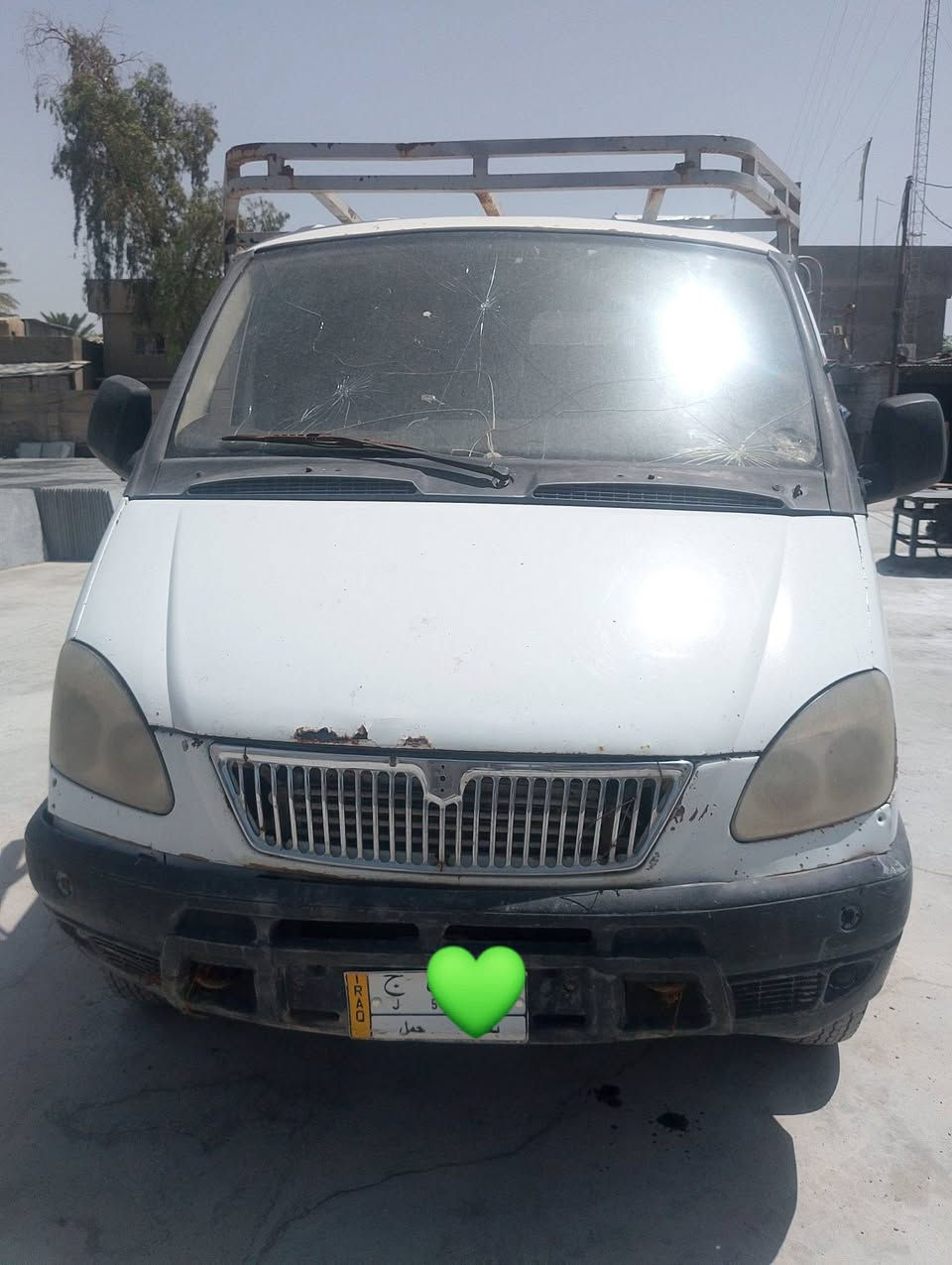 سلام عليكم سياراة لبيع كيا كازيلو موديل 2003 سياره خير من اللة محرك كير اكسل صدر حدادية مداور ثاني يوم باسمي رقم بغداد العنوان بغداد سعر 33 وبية مجال رقم الهاتف ***********
